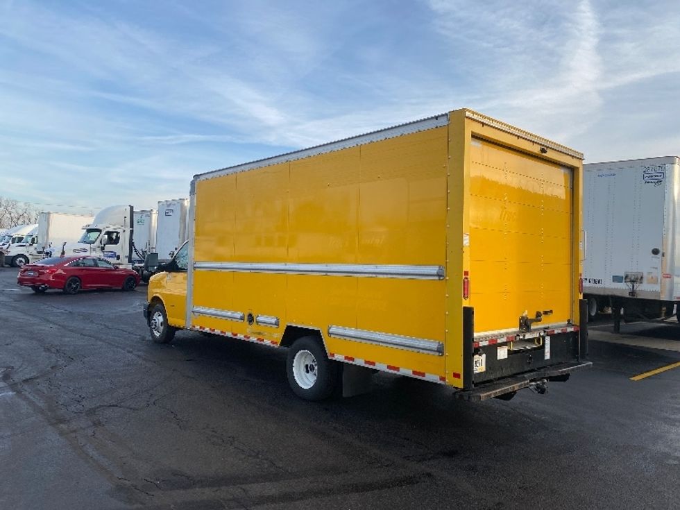 Light Duty Box Truck-Light and Medium Duty Trucks-GMC-2021-Savana G33903-East Chicago-IN-93,517\n\t\tmiles-$ 27,750 - Image 6