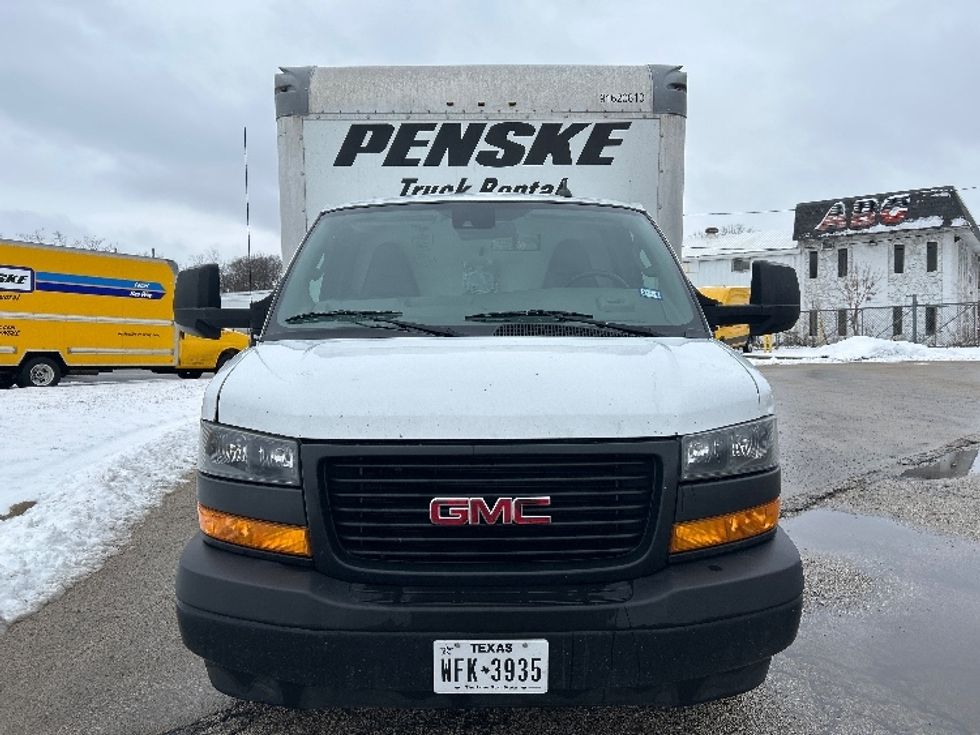 Light Duty Box Truck-Light and Medium Duty Trucks-GMC-2021-Savana G33903-East Chicago-IN-93,662\n\t\tmiles-$ 30,750 - Image 2