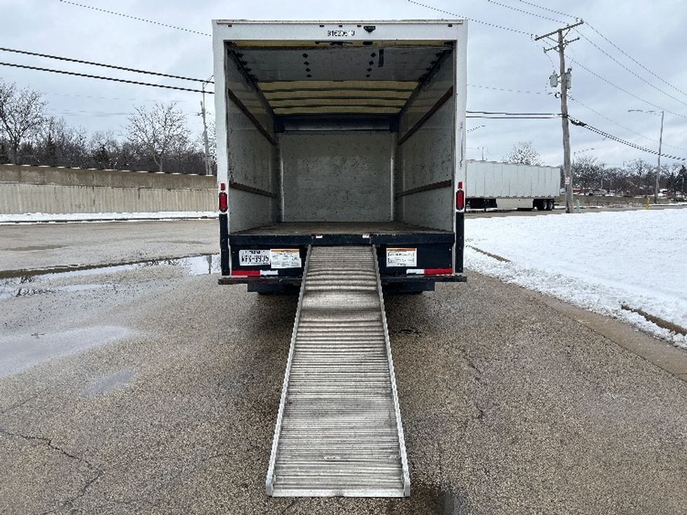 Light Duty Box Truck-Light and Medium Duty Trucks-GMC-2021-Savana G33903-East Chicago-IN-93,662\n\t\tmiles-$ 30,750 - Image 8
