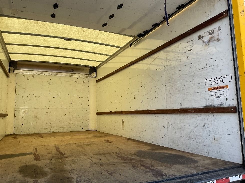 Light Duty Box Truck-Light and Medium Duty Trucks-GMC-2021-Savana G33903-East Chicago-IN-94,980\n\t\tmiles-$ 27,500 - Image 12