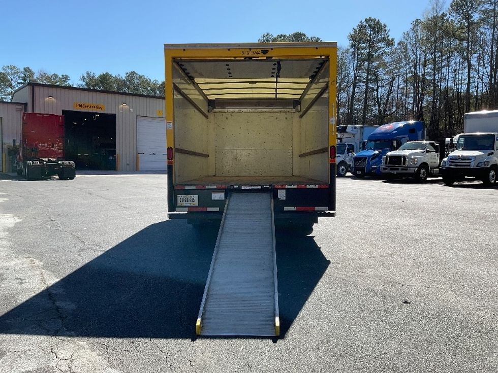 Light Duty Box Truck-Light and Medium Duty Trucks-GMC-2021-Savana G33903-East Chicago-IN-94,980\n\t\tmiles-$ 27,500 - Image 9