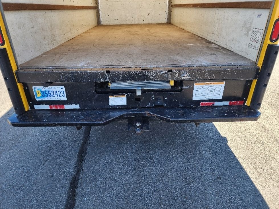 Light Duty Box Truck-Light and Medium Duty Trucks-GMC-2021-Savana G33903-East Chicago-IN-96,087\n\t\tmiles-$ 27,250 - Image 10