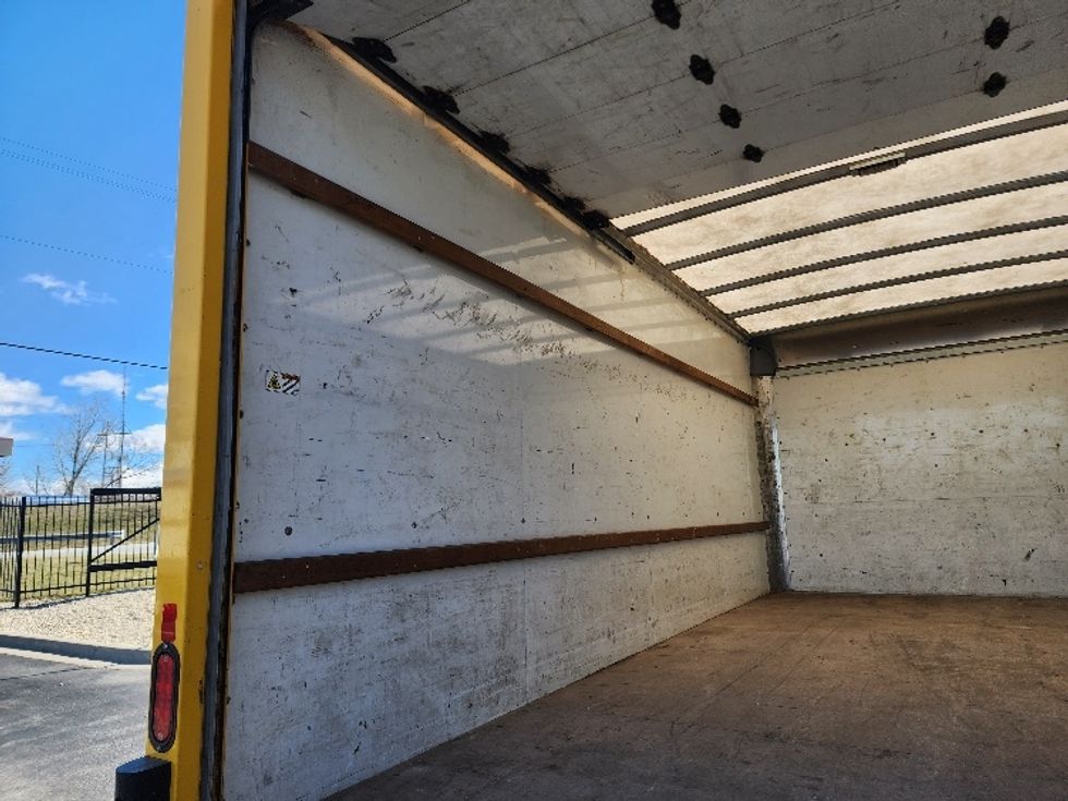 Light Duty Box Truck-Light and Medium Duty Trucks-GMC-2021-Savana G33903-East Chicago-IN-96,087\n\t\tmiles-$ 27,250 - Image 11