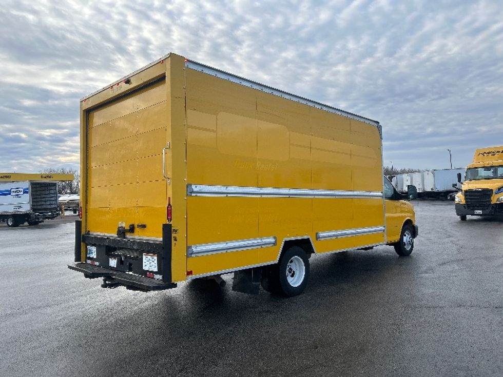 Light Duty Box Truck-Light and Medium Duty Trucks-GMC-2021-Savana G33903-East Chicago-IN-96,087\n\t\tmiles-$ 27,250 - Image 13