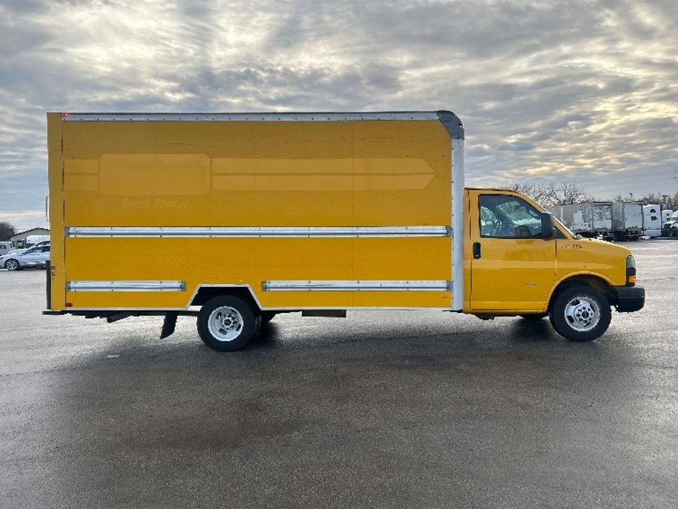Light Duty Box Truck-Light and Medium Duty Trucks-GMC-2021-Savana G33903-East Chicago-IN-96,087\n\t\tmiles-$ 27,250 - Image 15