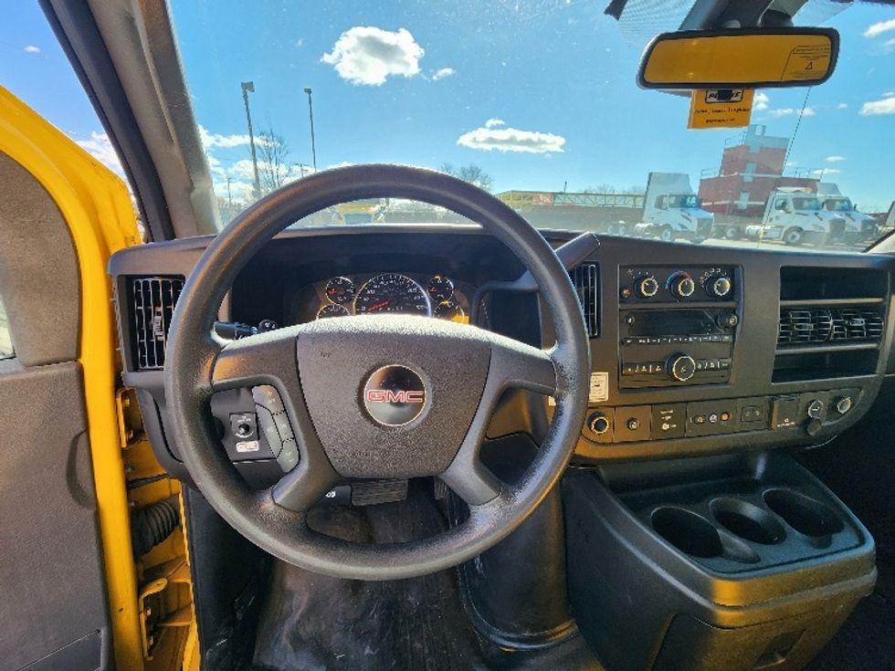 Light Duty Box Truck-Light and Medium Duty Trucks-GMC-2021-Savana G33903-East Chicago-IN-96,087\n\t\tmiles-$ 27,250 - Image 18