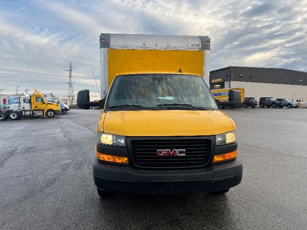 Light Duty Box Truck-Light and Medium Duty Trucks-GMC-2021-Savana G33903-East Chicago-IN-96,087\n\t\tmiles-$ 27,250 - Image 2