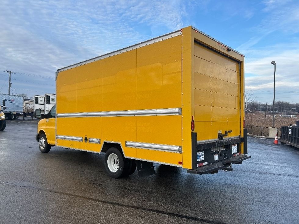 Light Duty Box Truck-Light and Medium Duty Trucks-GMC-2021-Savana G33903-East Chicago-IN-96,087\n\t\tmiles-$ 27,250 - Image 6