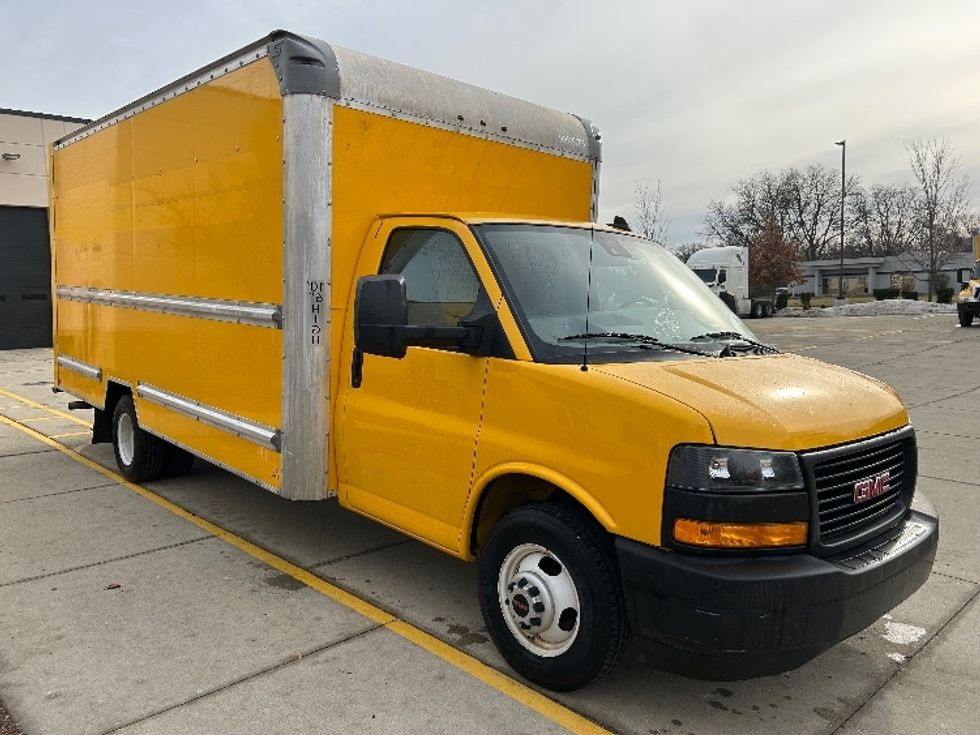Light Duty Box Truck-Light and Medium Duty Trucks-GMC-2021-Savana G33903-East Chicago-IN-96,462\n\t\tmiles-$ 27,250 - Image 1