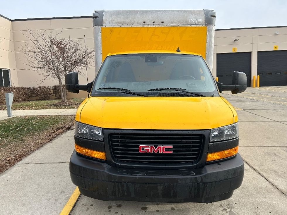 Light Duty Box Truck-Light and Medium Duty Trucks-GMC-2021-Savana G33903-East Chicago-IN-96,462\n\t\tmiles-$ 27,250 - Image 2