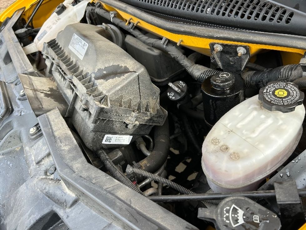 Light Duty Box Truck-Light and Medium Duty Trucks-GMC-2021-Savana G33903-East Chicago-IN-96,462\n\t\tmiles-$ 27,250 - Image 20