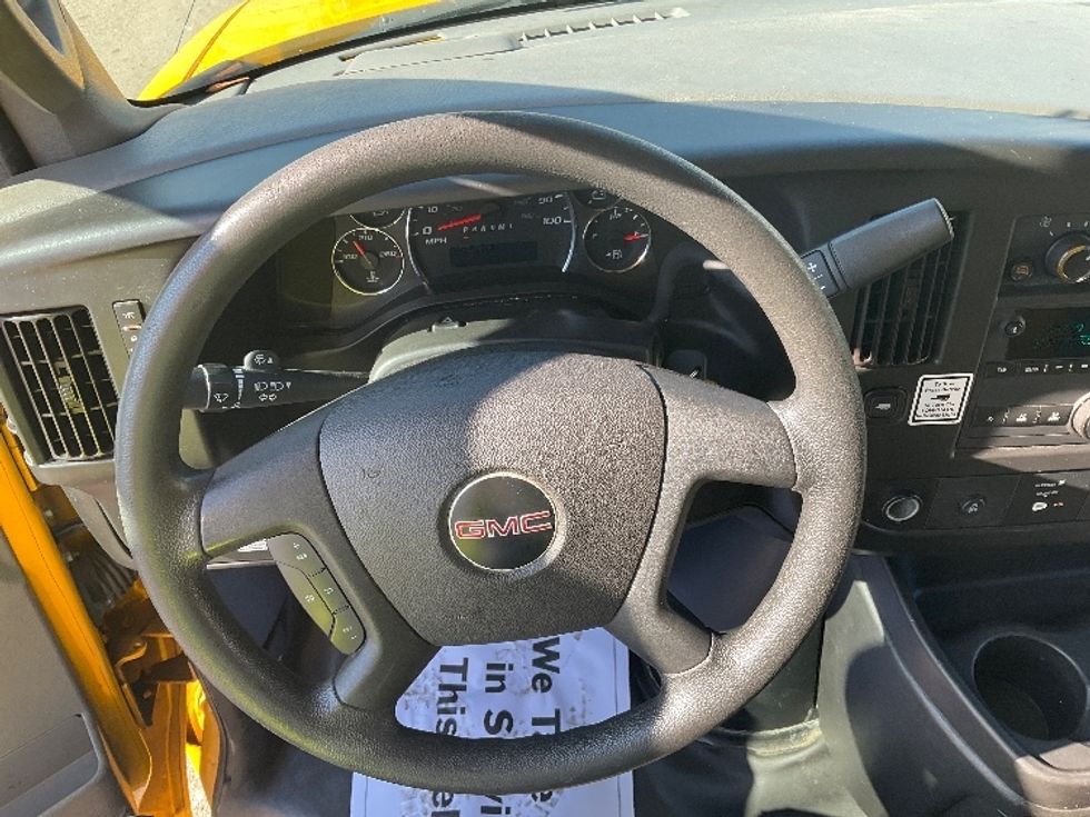 Light Duty Box Truck-Light and Medium Duty Trucks-GMC-2021-Savana G33903-East Chicago-IN-96,606\n\t\tmiles-$ 27,250 - Image 15