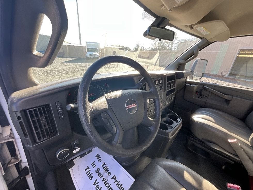 Light Duty Box Truck-Light and Medium Duty Trucks-GMC-2021-Savana G33903-Eden-MD-92,838\n\t\tmiles-$ 29,250 - Image 17