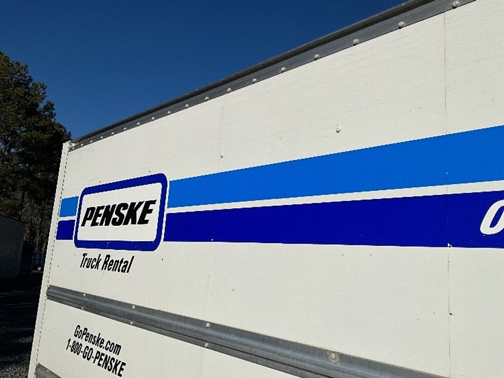 Light Duty Box Truck-Light and Medium Duty Trucks-GMC-2021-Savana G33903-Eden-MD-92,838\n\t\tmiles-$ 29,250 - Image 27