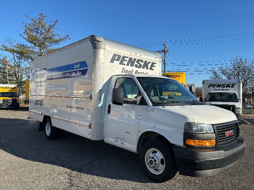 Light Duty Box Truck-Light and Medium Duty Trucks-GMC-2021-Savana G33903-Edison-NJ-86,018\n\t\tmiles-$ 30,500 - Image 1