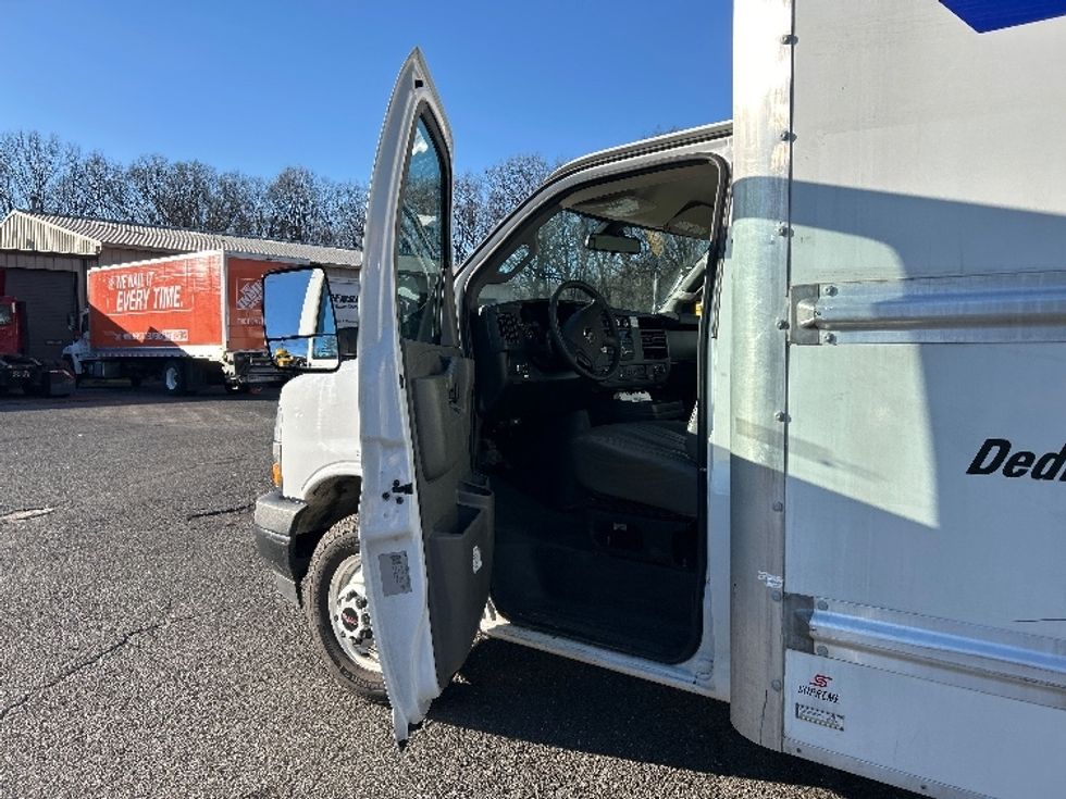 Light Duty Box Truck-Light and Medium Duty Trucks-GMC-2021-Savana G33903-Edison-NJ-86,018\n\t\tmiles-$ 30,500 - Image 16
