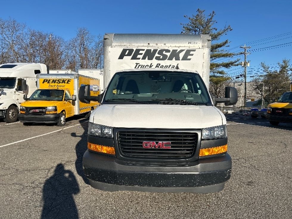 Light Duty Box Truck-Light and Medium Duty Trucks-GMC-2021-Savana G33903-Edison-NJ-86,018\n\t\tmiles-$ 30,500 - Image 2
