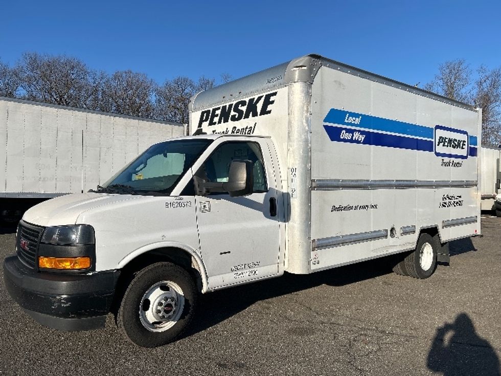 Light Duty Box Truck-Light and Medium Duty Trucks-GMC-2021-Savana G33903-Edison-NJ-86,018\n\t\tmiles-$ 30,500 - Image 3