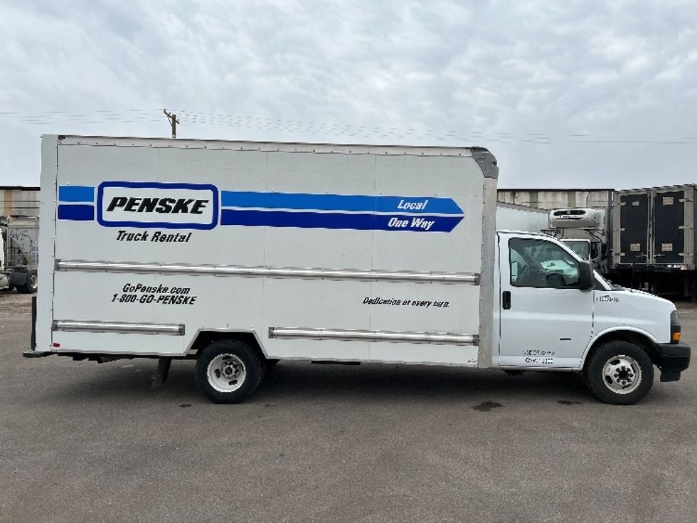 Light Duty Box Truck-Light and Medium Duty Trucks-GMC-2021-Savana G33903-El Centro-CA-110,366\n\t\tmiles-$ 29,500 - Image 15