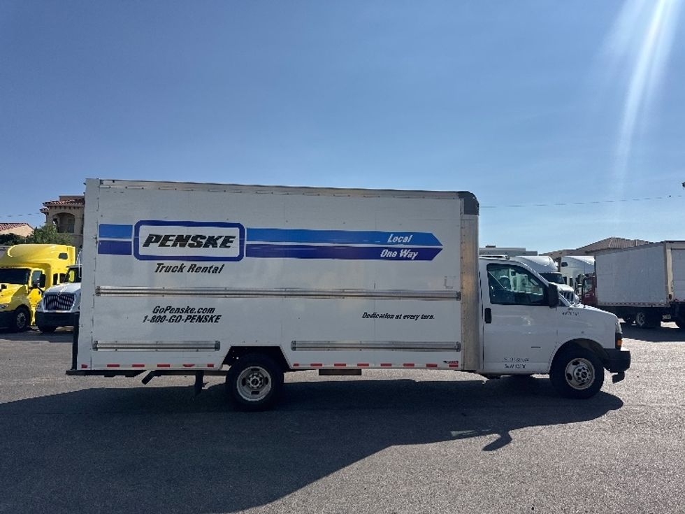 Light Duty Box Truck-Light and Medium Duty Trucks-GMC-2021-Savana G33903-El Paso-TX-100,678\n\t\tmiles-$ 28,750 - Image 13