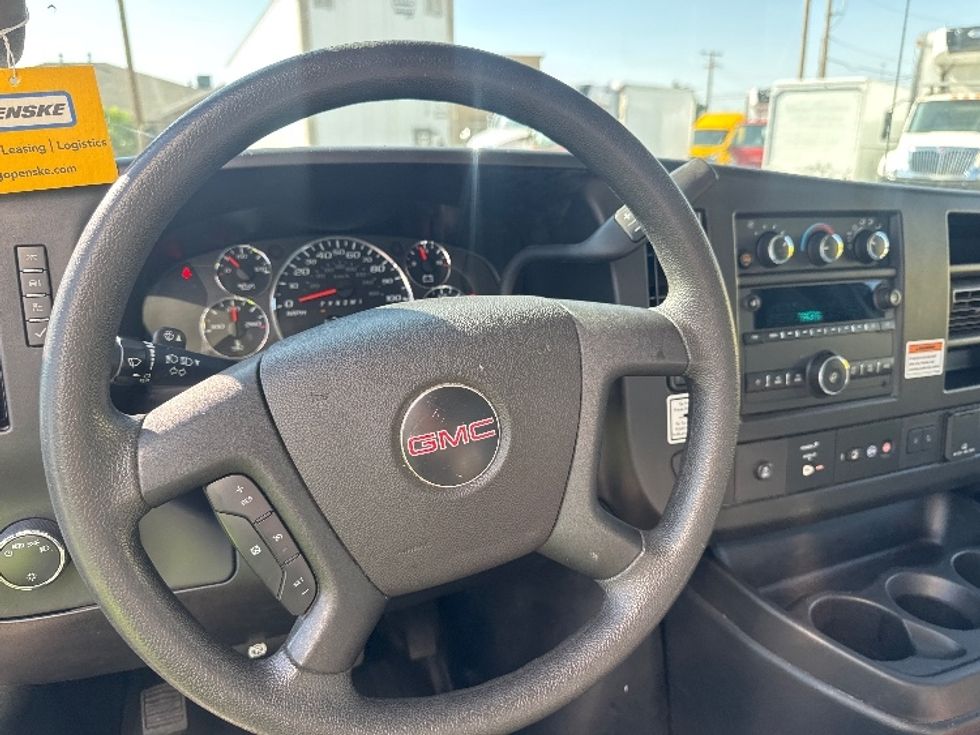 Light Duty Box Truck-Light and Medium Duty Trucks-GMC-2021-Savana G33903-El Paso-TX-100,678\n\t\tmiles-$ 28,750 - Image 15