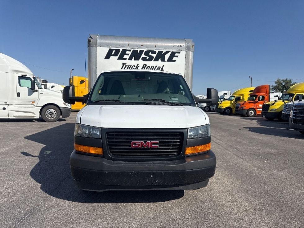 Light Duty Box Truck-Light and Medium Duty Trucks-GMC-2021-Savana G33903-El Paso-TX-100,678\n\t\tmiles-$ 28,750 - Image 2