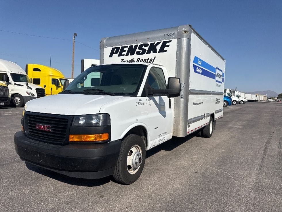 Light Duty Box Truck-Light and Medium Duty Trucks-GMC-2021-Savana G33903-El Paso-TX-100,678\n\t\tmiles-$ 28,750 - Image 3