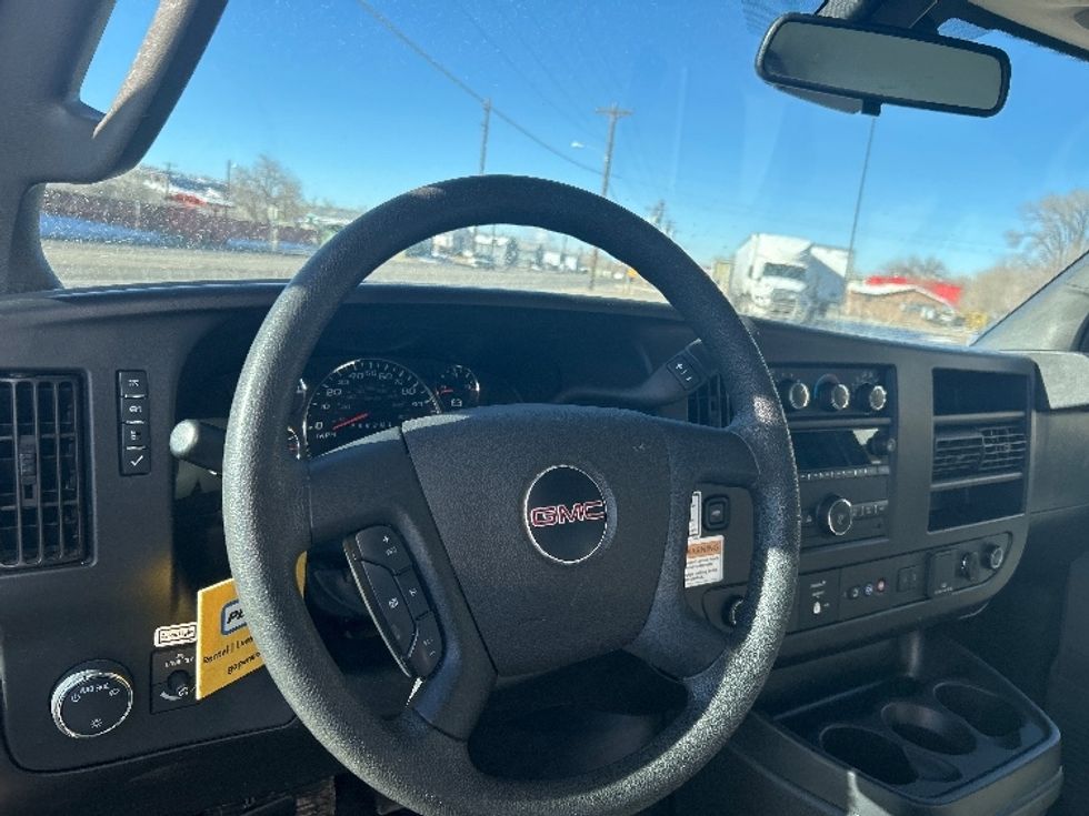 Light Duty Box Truck-Light and Medium Duty Trucks-GMC-2021-Savana G33903-El Paso-TX-105,588\n\t\tmiles-$ 30,250 - Image 14