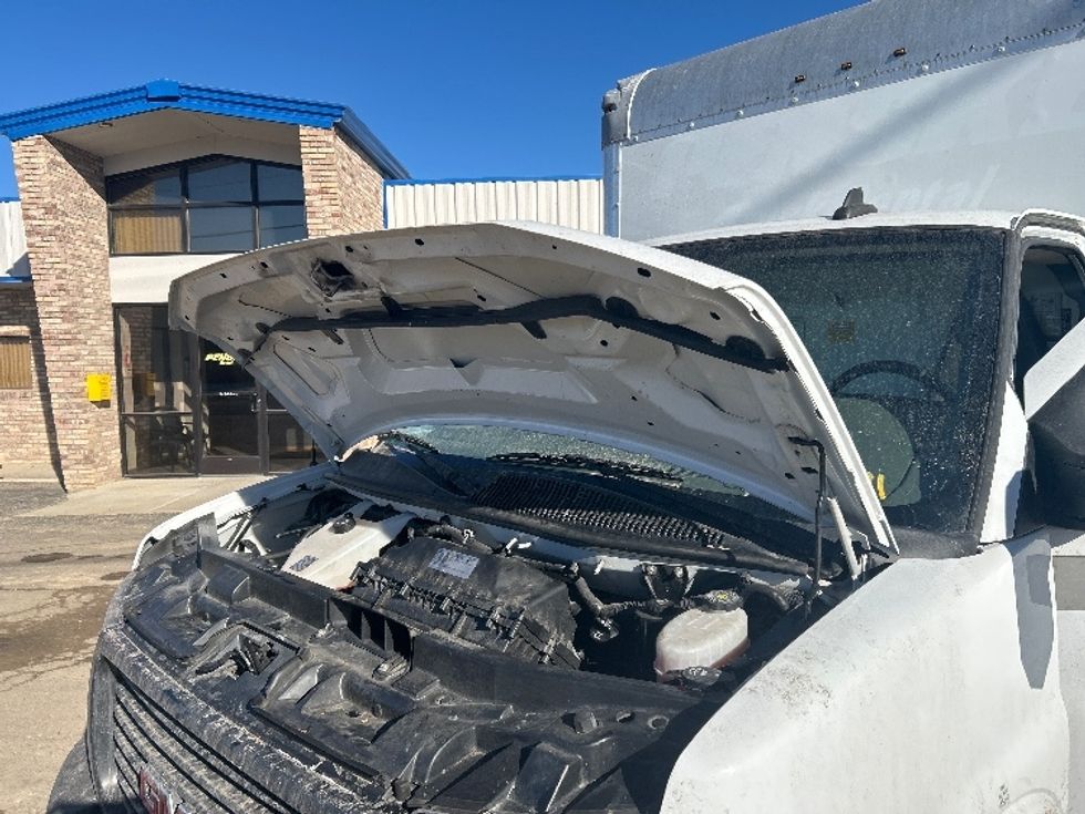 Light Duty Box Truck-Light and Medium Duty Trucks-GMC-2021-Savana G33903-El Paso-TX-105,588\n\t\tmiles-$ 30,250 - Image 20