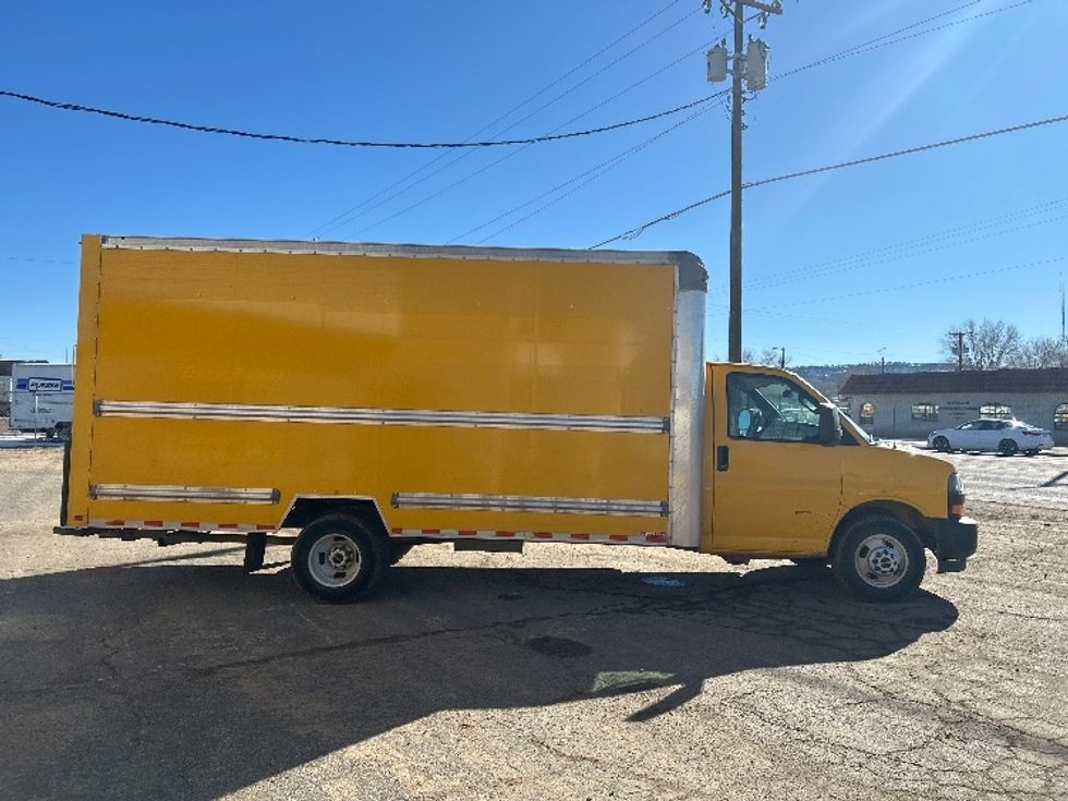 Light Duty Box Truck-Light and Medium Duty Trucks-GMC-2021-Savana G33903-El Paso-TX-107,312\n\t\tmiles-$ 27,000 - Image 13