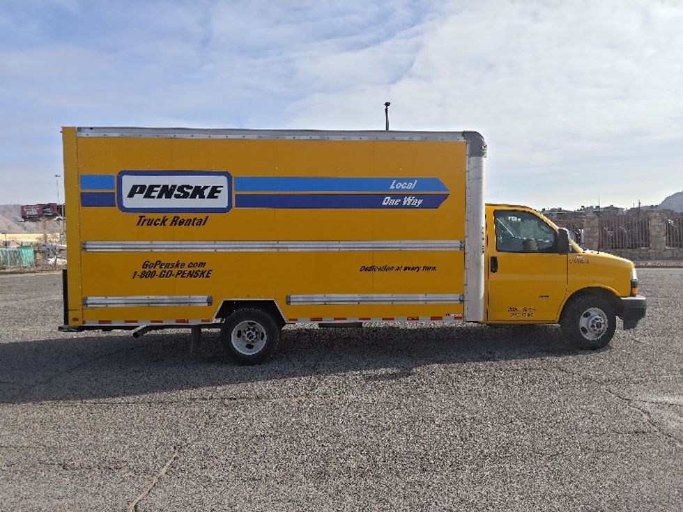 Light Duty Box Truck-Light and Medium Duty Trucks-GMC-2021-Savana G33903-El Paso-TX-109,107\n\t\tmiles-$ 26,750 - Image 14