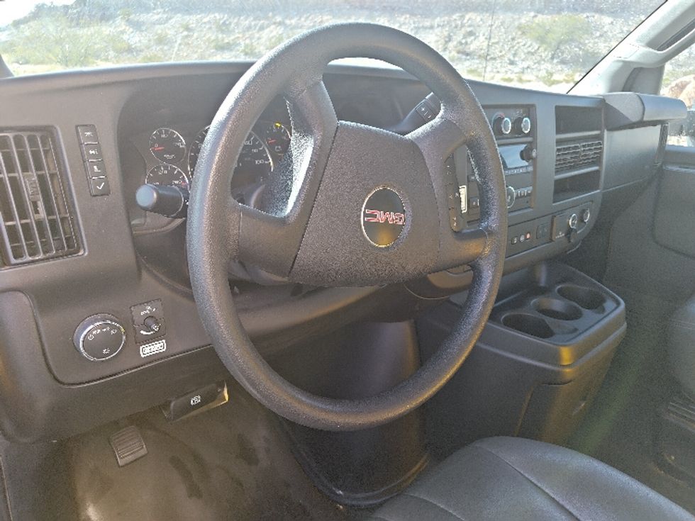 Light Duty Box Truck-Light and Medium Duty Trucks-GMC-2021-Savana G33903-El Paso-TX-109,107\n\t\tmiles-$ 26,750 - Image 16