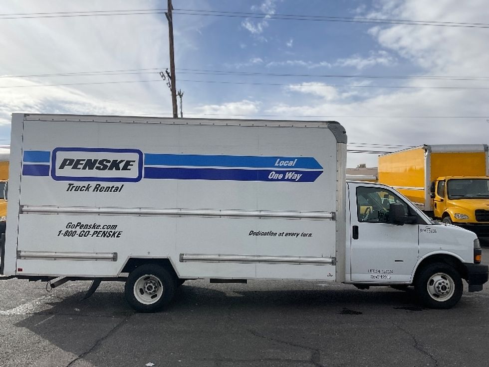 Light Duty Box Truck-Light and Medium Duty Trucks-GMC-2021-Savana G33903-El Paso-TX-123,047\n\t\tmiles-$ 28,250 - Image 11