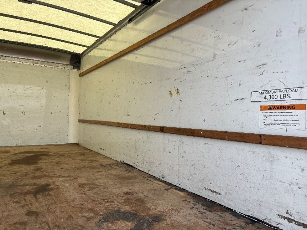 Light Duty Box Truck-Light and Medium Duty Trucks-GMC-2021-Savana G33903-El Paso-TX-81,478\n\t\tmiles-$ 30,500 - Image 11