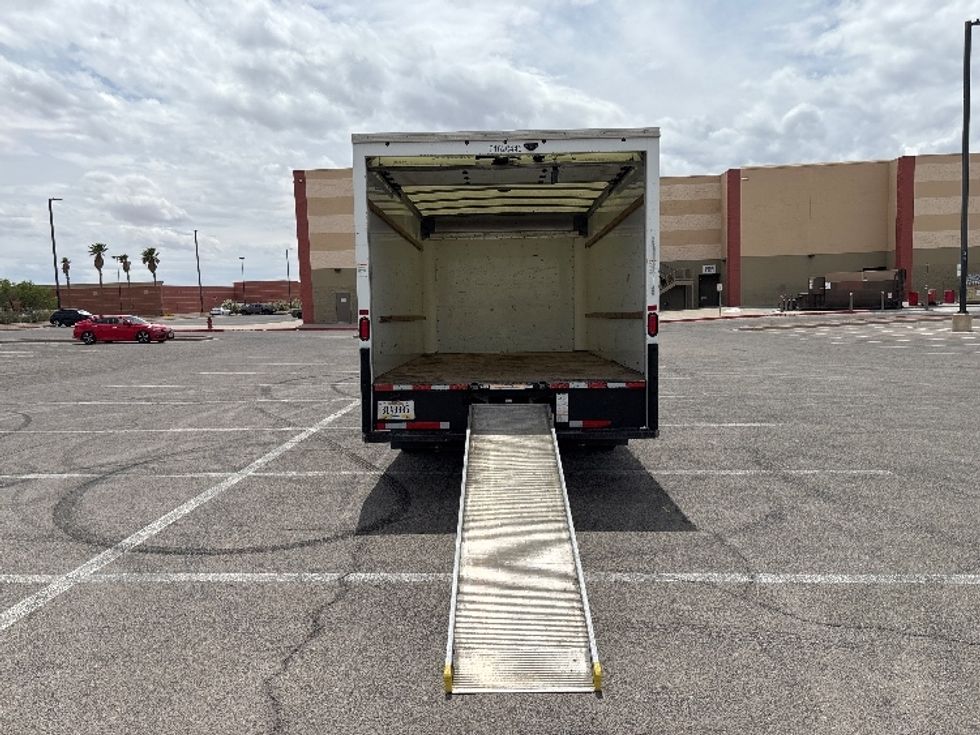Light Duty Box Truck-Light and Medium Duty Trucks-GMC-2021-Savana G33903-El Paso-TX-81,478\n\t\tmiles-$ 30,500 - Image 9
