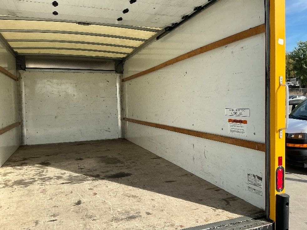 Light Duty Box Truck-Light and Medium Duty Trucks-GMC-2021-Savana G33903-El Paso-TX-91,711\n\t\tmiles-$ 29,000 - Image 12