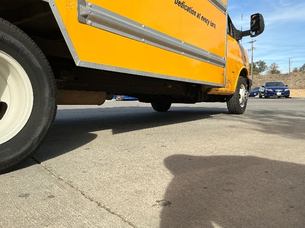 Light Duty Box Truck-Light and Medium Duty Trucks-GMC-2021-Savana G33903-El Paso-TX-91,711\n\t\tmiles-$ 29,000 - Image 14