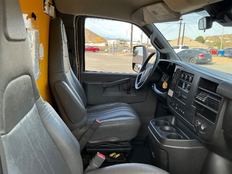 Light Duty Box Truck-Light and Medium Duty Trucks-GMC-2021-Savana G33903-El Paso-TX-91,711\n\t\tmiles-$ 29,000 - Image 22