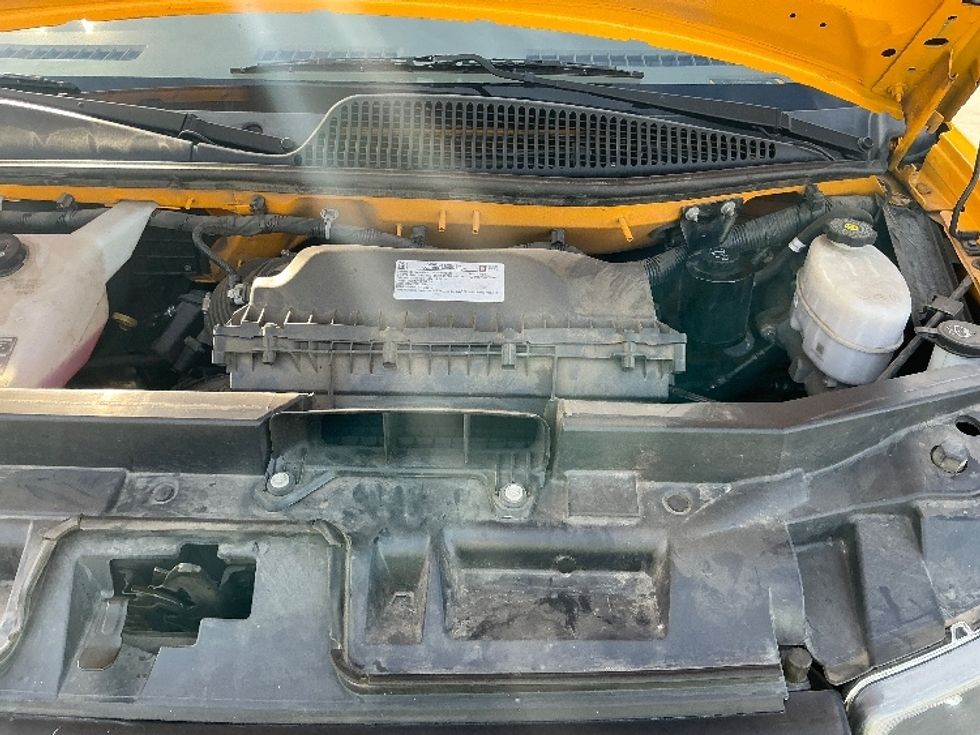 Light Duty Box Truck-Light and Medium Duty Trucks-GMC-2021-Savana G33903-El Paso-TX-91,711\n\t\tmiles-$ 29,000 - Image 24