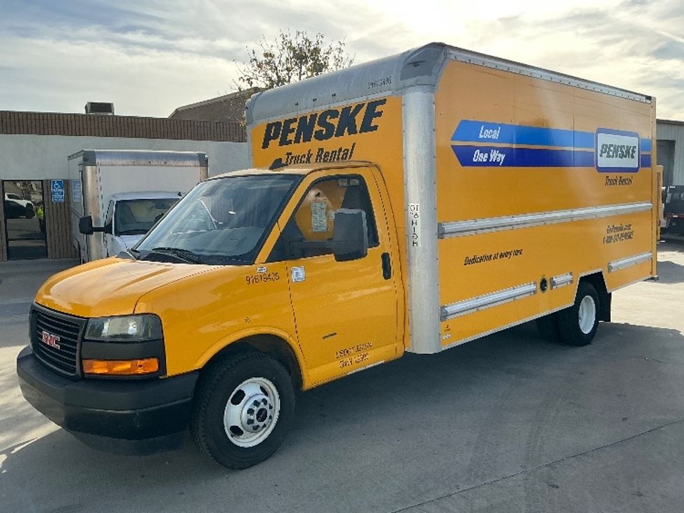 Light Duty Box Truck-Light and Medium Duty Trucks-GMC-2021-Savana G33903-El Paso-TX-91,711\n\t\tmiles-$ 29,000 - Image 3