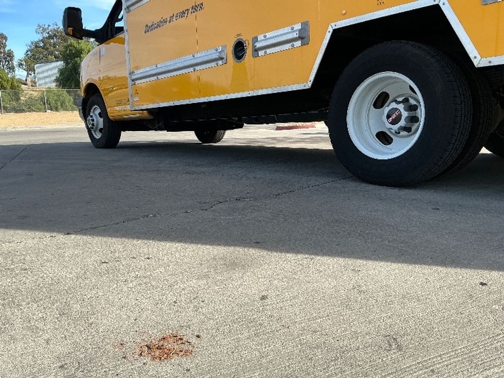 Light Duty Box Truck-Light and Medium Duty Trucks-GMC-2021-Savana G33903-El Paso-TX-91,711\n\t\tmiles-$ 29,000 - Image 5