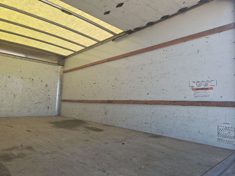 Light Duty Box Truck-Light and Medium Duty Trucks-GMC-2021-Savana G33903-El Paso-TX-93,756\n\t\tmiles-$ 27,750 - Image 10