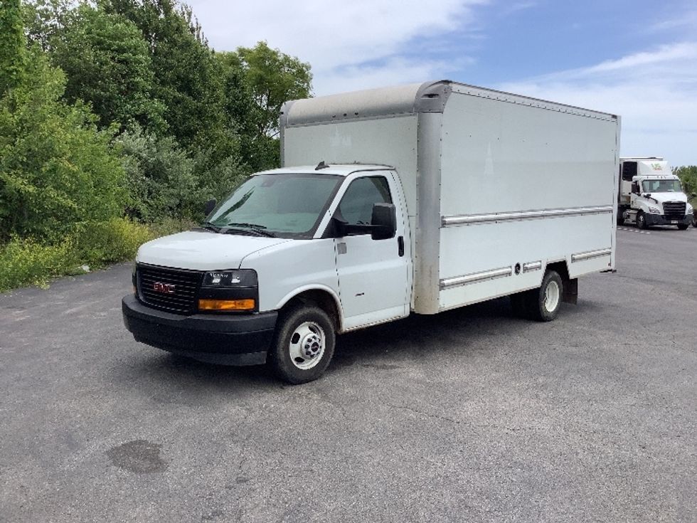 Light Duty Box Truck-Light and Medium Duty Trucks-GMC-2021-Savana G33903-Elizabethtown-KY-100,688\n\t\tmiles-$ 27,000 - Image 3