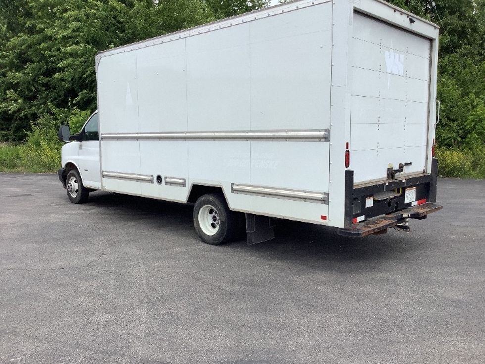 Light Duty Box Truck-Light and Medium Duty Trucks-GMC-2021-Savana G33903-Elizabethtown-KY-100,688\n\t\tmiles-$ 27,000 - Image 6