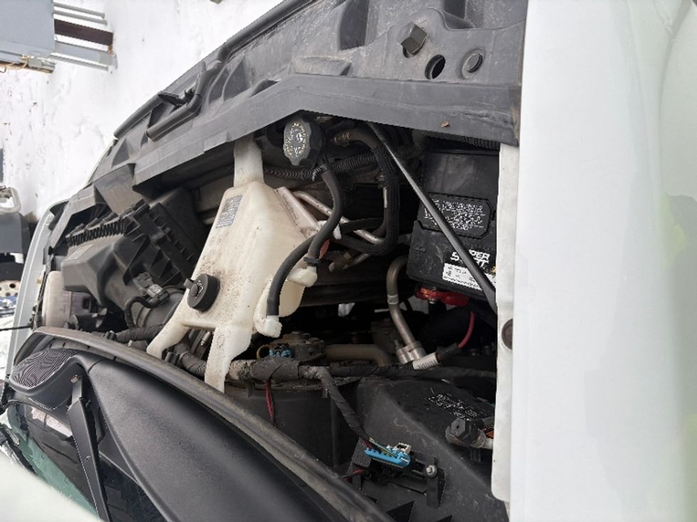 Light Duty Box Truck-Light and Medium Duty Trucks-GMC-2021-Savana G33903-Elkhart-IN-100,232\n\t\tmiles-$ 30,000 - Image 22