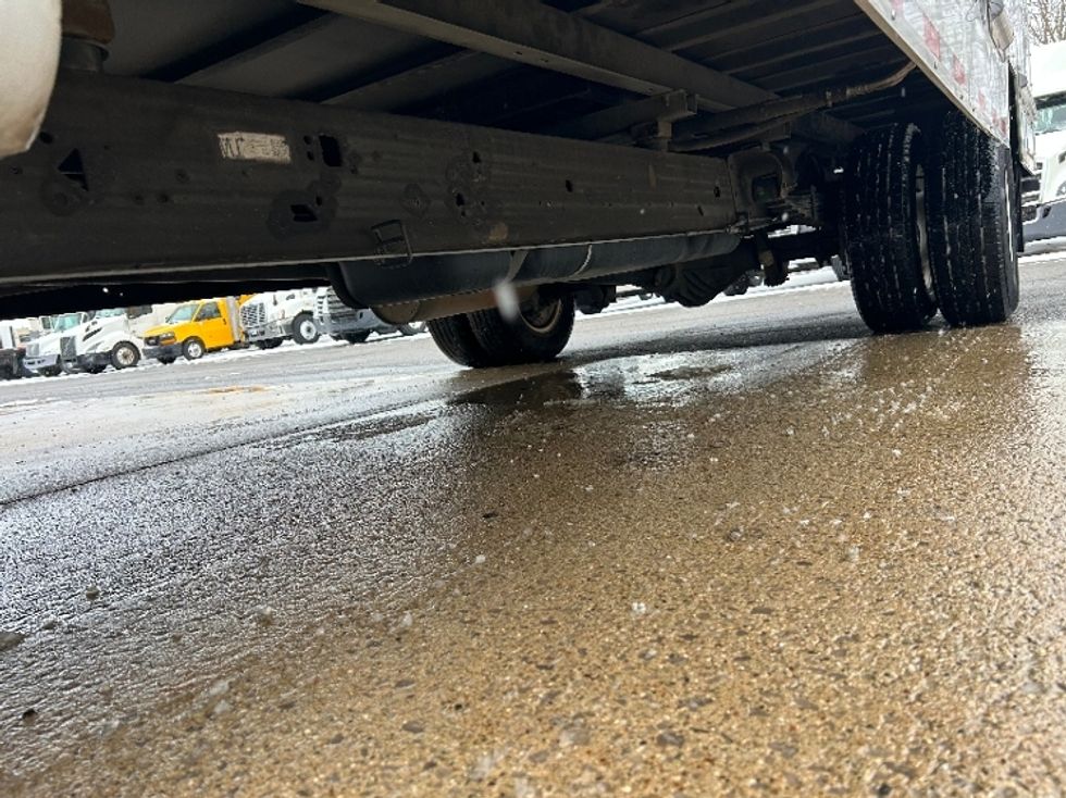 Light Duty Box Truck-Light and Medium Duty Trucks-GMC-2021-Savana G33903-Elkhart-IN-100,232\n\t\tmiles-$ 30,000 - Image 5