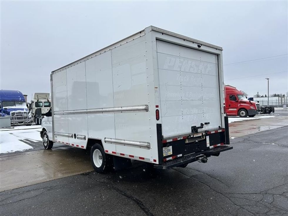 Light Duty Box Truck-Light and Medium Duty Trucks-GMC-2021-Savana G33903-Elkhart-IN-100,232\n\t\tmiles-$ 30,000 - Image 6