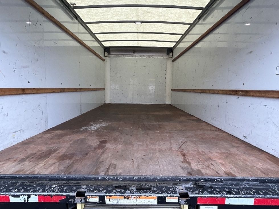 Light Duty Box Truck-Light and Medium Duty Trucks-GMC-2021-Savana G33903-Elkhart-IN-100,232\n\t\tmiles-$ 30,000 - Image 9