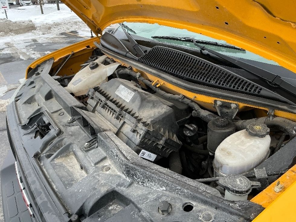 Light Duty Box Truck-Light and Medium Duty Trucks-GMC-2021-Savana G33903-Elkhart-IN-100,424\n\t\tmiles-$ 25,750 - Image 23