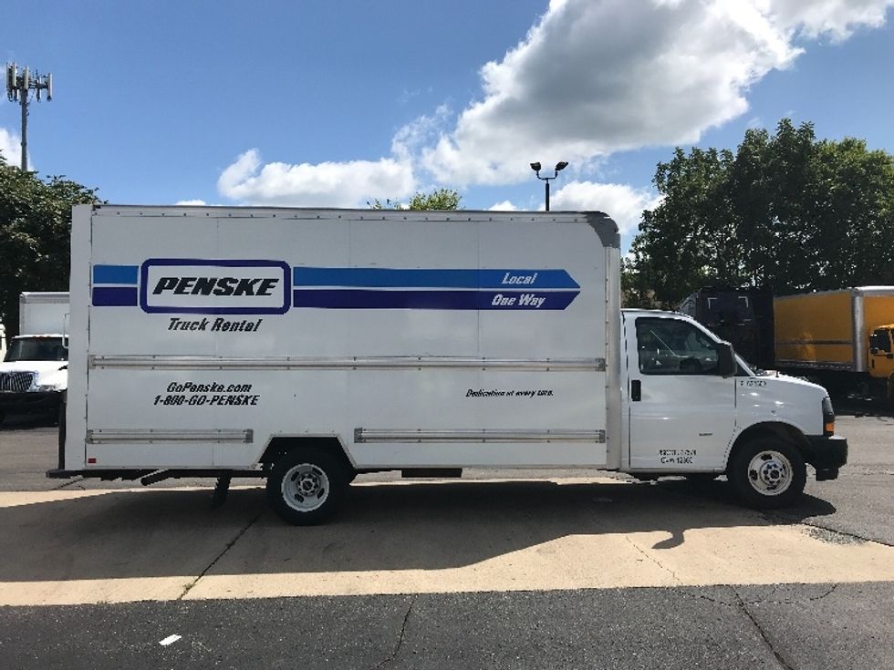 Light Duty Box Truck-Light and Medium Duty Trucks-GMC-2021-Savana G33903-Elkhart-IN-62,479\n\t\tmiles-$ 40,500 - Image 14